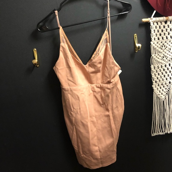 Never worn Hello Molly Peta Dress Tan - Picture 4 of 7